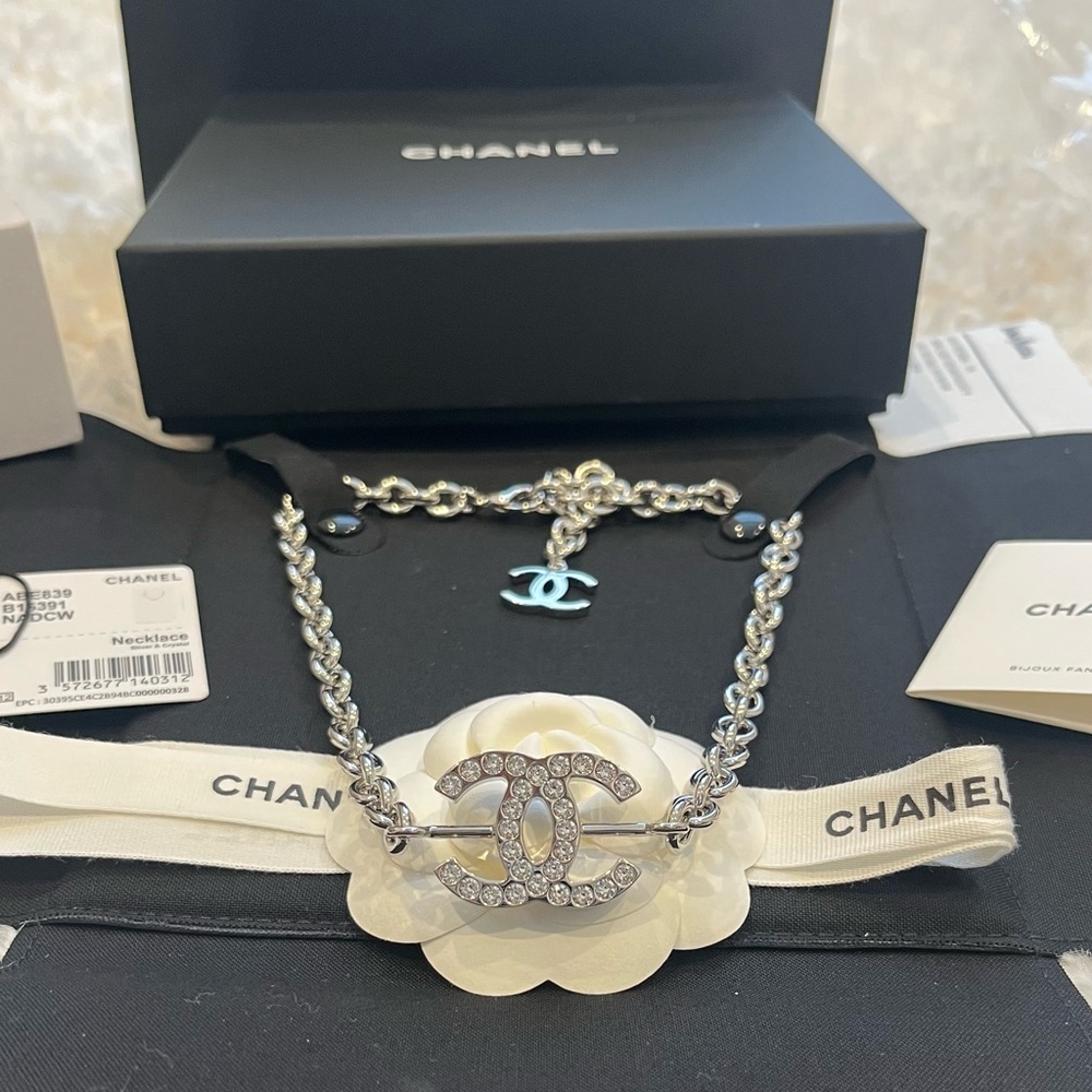 ❌SOLD❌ CHANEL 25C Silver & Crystal adjustable Choker Necklace - NEW with Tags